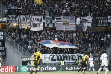 (VIDEO) Bern je bio crno-beli, "GROBARI" NADGLASALI DOMAĆINE