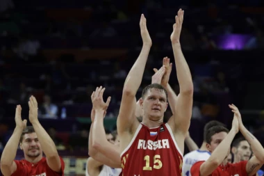 (FOTO) Ovako se Rusi spremaju za polufinale: MOZGOV "KULIRA", KULAGIN SA LEDOM!