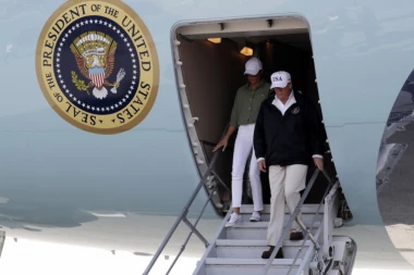 (VIDEO) ŠTA JE HTELA DA DOKAŽE? Melanija u starkama od 5.000 dinara!