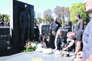 KOSTI ĐORĐA BOŽOVIĆA SELE U CRNU GORU: Brano ispunio Giškin zavet!