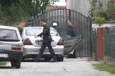 Mrtva Jeca kombijem dovezena na nasip?