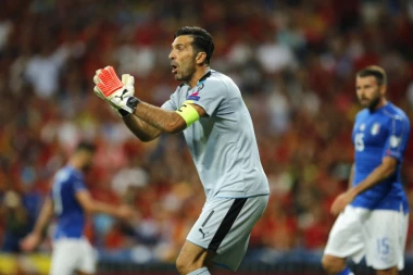 Bufon ima pet ponuda za kraj sezone, koju će odabrati?