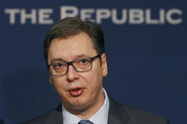 VUČIĆ ČESTITAO VASKRS!