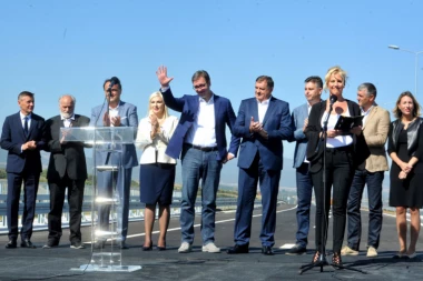 Vučić: Ostvarićemo plan i cilj - 1.200 km auto-puteva u Srbiji