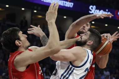 Mačvan grmi na sudije: JOŠ JEDNA KRAĐA U ISTANBULU!