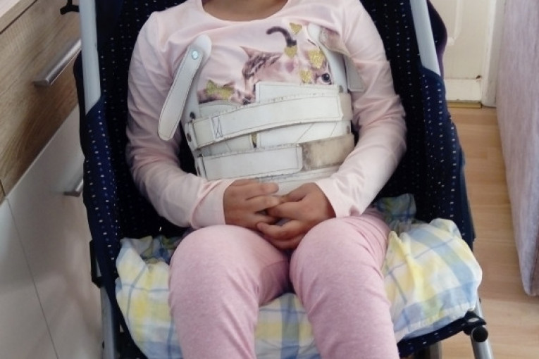 Mala Lena Cvetković