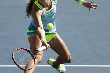 WTA Budimpešta: Larsonova izbacila Krunićevu za 70 minuta!