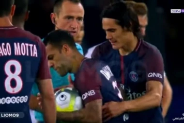 (VIDEO) NEVOLJE U RAJU: Kavani i Alveš se umalo potukli, Nejmar ljut zbog penala