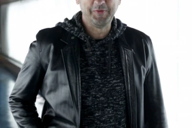 ZAVODNIK: Hari izveo obožavateljke na ručak!