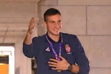 Crnogorci: Bogdan uslovljen da igra za Srbiju