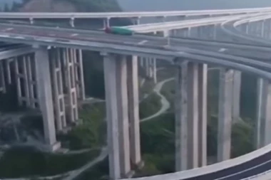 Kinezi nadmašili sebe: Put kakav niste videli