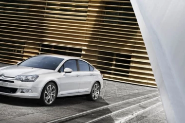 Sitroen C5 ipak dobija naslednika