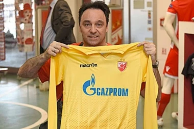 POSETIO VOLJENI KLUB: Legendarni Miloje čestitao Zvezdi plasman u Ligu Evrope
