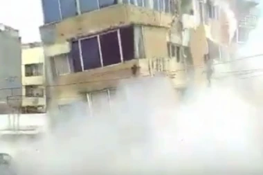 (VIDEO) HOROR U MEKSIKU: ZGRADA NESTALA U SEKUNDI!
