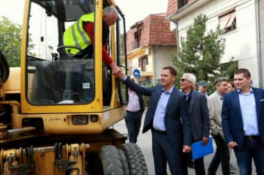 (FOTO) Mali i Nikodijević obišli radove na Banovom brdu: Evo šta su poručili