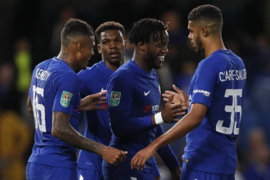 Povrede osakatile Čelsi, Konte "sikti" na upravu!