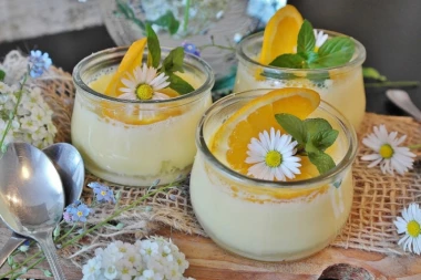 DIJETALNI LEK ZA REGULISANJE HORMONA: Ove napitke svaka žena mora da pije