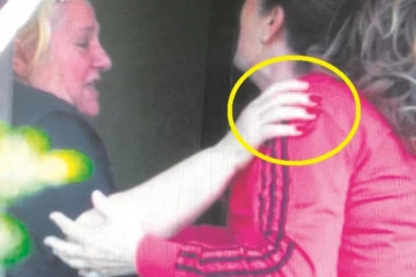 POSLE UBISTVA JELENE: Svekrva lakirala nokte dok je primala saučešća!