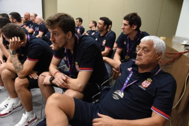 Muta grmi: GORE OD OVOGA NE MOŽE!