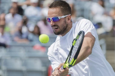 Indijan Vels: Đere i Troicki ispali na startu!