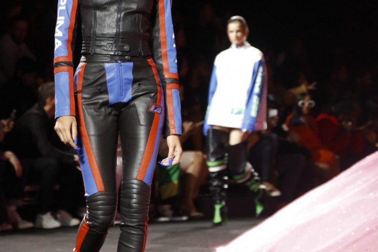 Raznobojne kombinacije oslikavaju pevačicin opušten stil, a kolekcija se zove FENTY PUMA