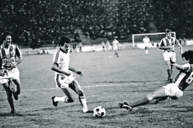 Legendarni fudbaler Partizana BRUTALNO isprozivao upravu crno-belih