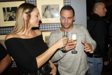 Anabela odlepila: Videla muža sa Sorajom!