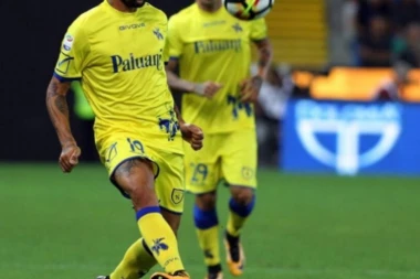 Igrač Kjeva opevao Maradonu