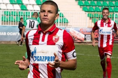 (VIDEO) ZVEZDIN GENIJE: Dejan Joveljić kao od šale slaže Rubikovu kocku!