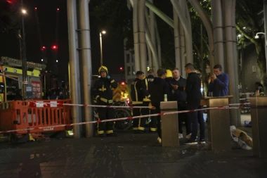 (VIDEO) TEROR U LONDONU?! Polivali ljude kiselinom, ima povređenih