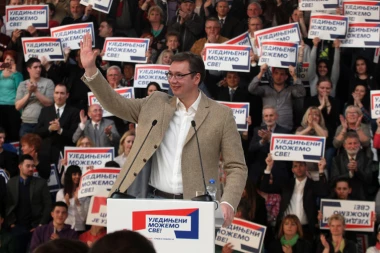 NAPREDNJACI BEZ PREMCA! Istraživanje IPSOS potvrdilo dominaciju SNS, žestoka bitka za cenzus!