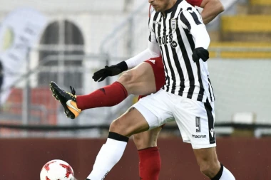 Kinezi razbijaju kasu zbog Prijovića!