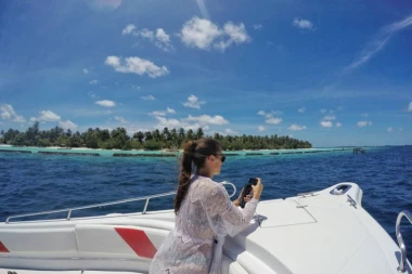 (FOTO) SEKSI: Ivana Španović u kupaćem kostimu mami uzdahe muškaraca!