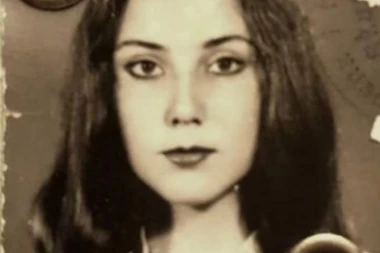 PREPOZNAJETE LI PEVAČICU SA SLIKE?