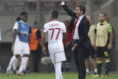 Srpski trio iz Olimpijakosa ima novog trenera: HASI ODLETEO POSLE TRI MESECA!