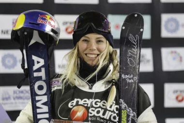 (FOTO) LIZA POKAZALA SVE: Nemačka skijašica se slikala gola