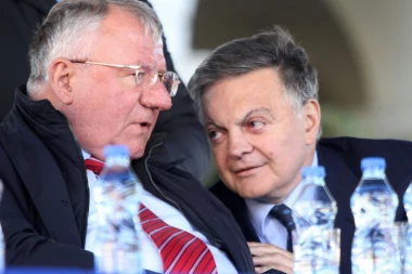 SVI MINISTRI SAGLASNI: Šešeljev lekar opet direktor Instituta Dedinje!