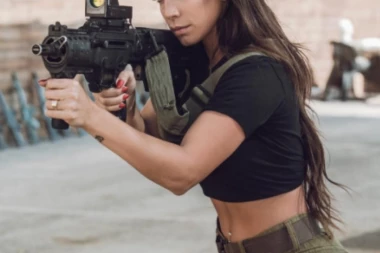 (FOTO) KAD BI LEPOTA MOGLA DA UBIJE...