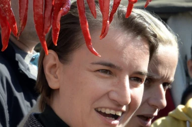 (FOTO) Brnabićeva otvorila Festival zimnice u Koceljevi