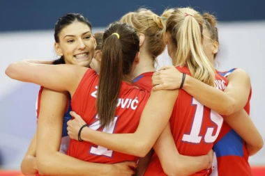 SRPKINJE ZGAZILE TURKINJE: Odbojkašice u finalu EP!