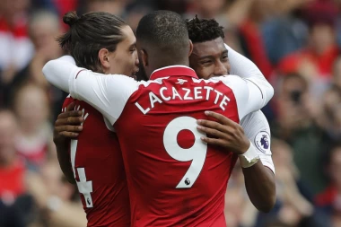 (VIDEO) U Beogradu se mučili u Liverpulu petarda Arsenala