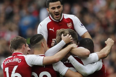 Arsenal bez sedmorice na Zvezdu