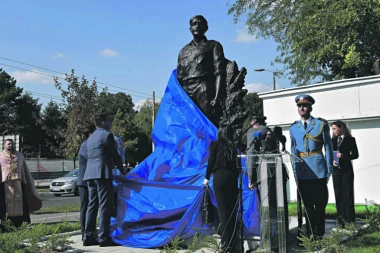 LUDILO HRVATA NEMA GRANICE: Srpskog heroja nazvali teroristom