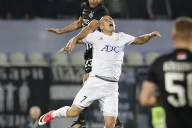 BRAZILAC SVIM SRCEM UZ MUDRINSKOG: Everton se izvinio fudbaleru Čukaričkog