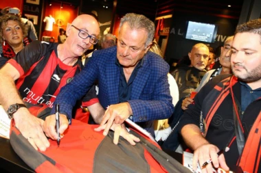 (FOTO) NICA NE ZABORAVLJA BJEKOVIĆA: Legenda Partizana stavila Džajića u idealan tim!