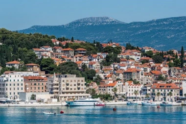 Za one koji uopšte uspeju da uđu u Hrvatsku, turistička sezona počinje 1. juna?