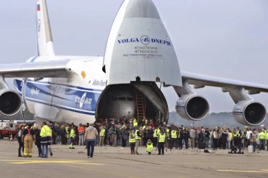 Proterane diplomate sletele u Moskvu!