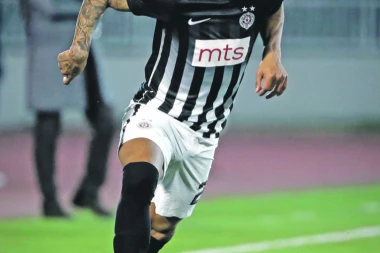 (FOTO) "GROBARI" I DALJE NE VERUJU: Oglasio se Everton - evo zašto je Leonardo hteo da odustane od svega!