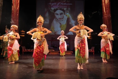 BALI U BEOGRADU: Srpkinja vodi indonežanski plesni studio "Bidadari"