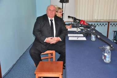 PALMA: Političari da prištede - vlast nije luksuz!